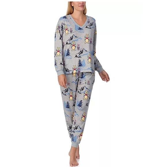 NWT Disney Winnie The Pooh Snow / Mountains PJ's Size XL - Picture 2 of 9